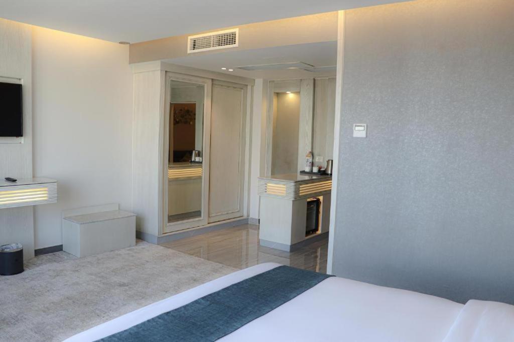 Rival Hotel Amman Exterior foto